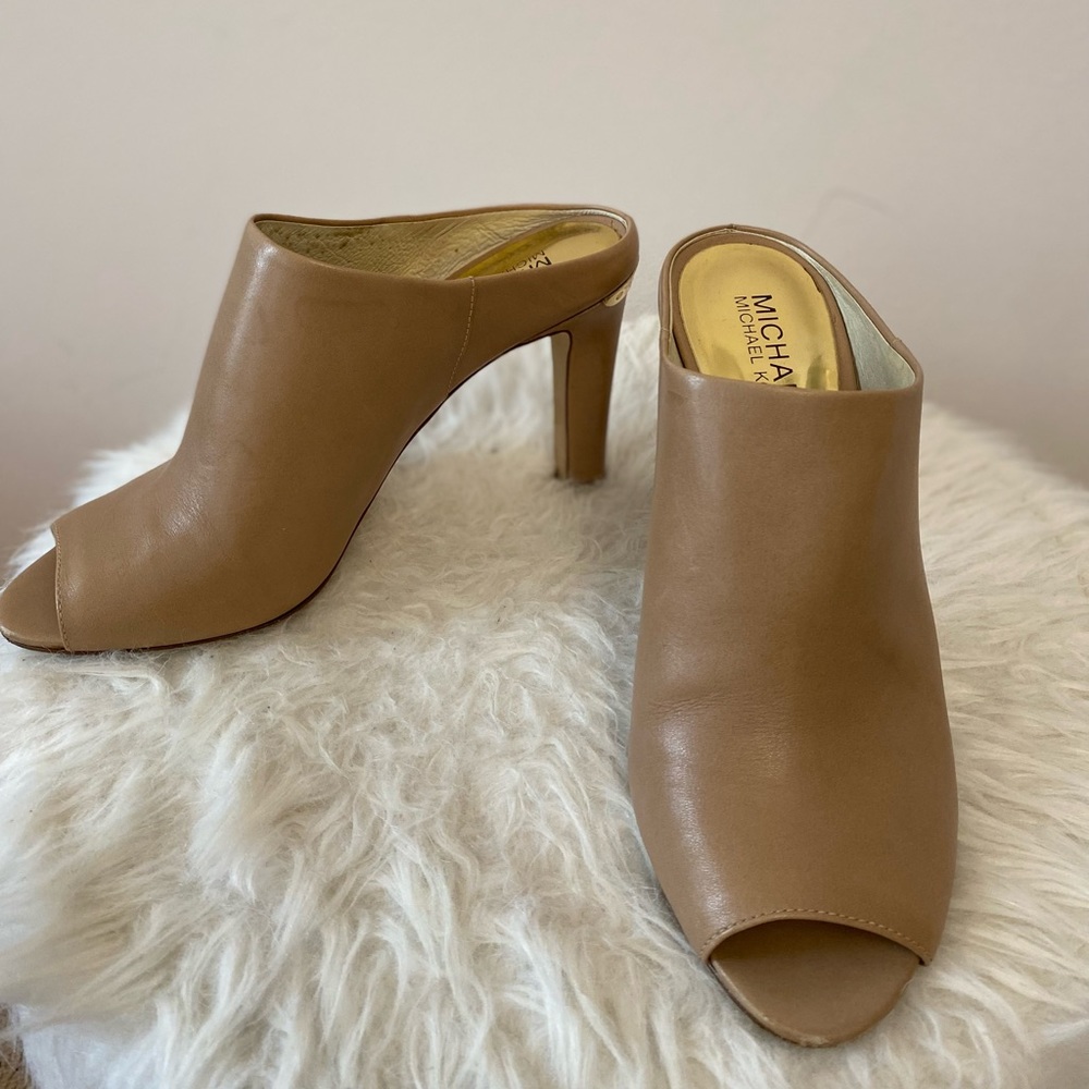 Leather Michael Kors Heels size 7